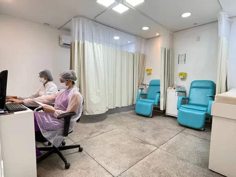 Atendentes Da Clínica Médica Meu Médico Em Goiânia